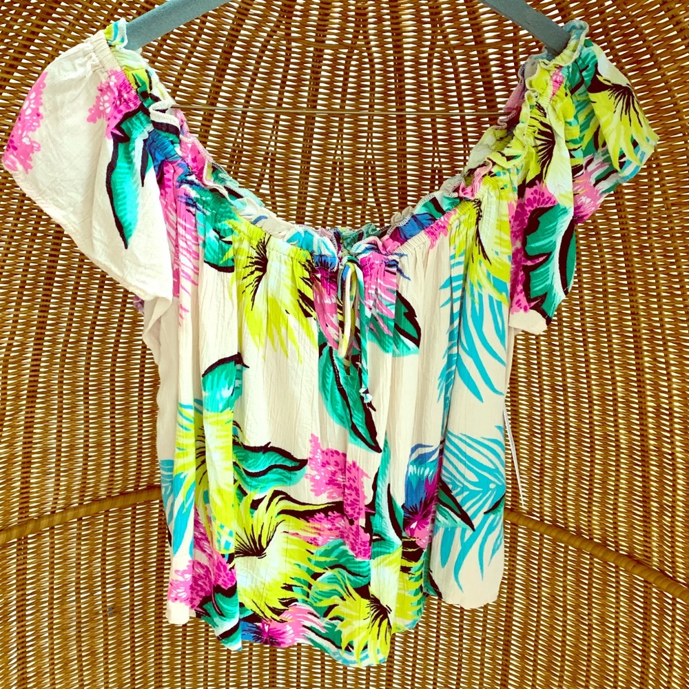 Floral flowy top